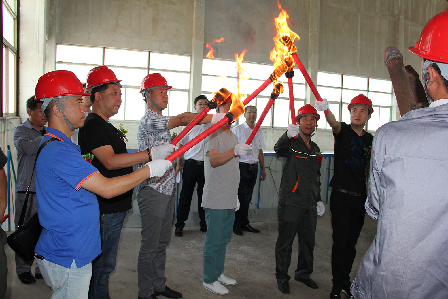 熱烈祝賀杜氏集團（高科）窯爐點(diǎn)火成功！